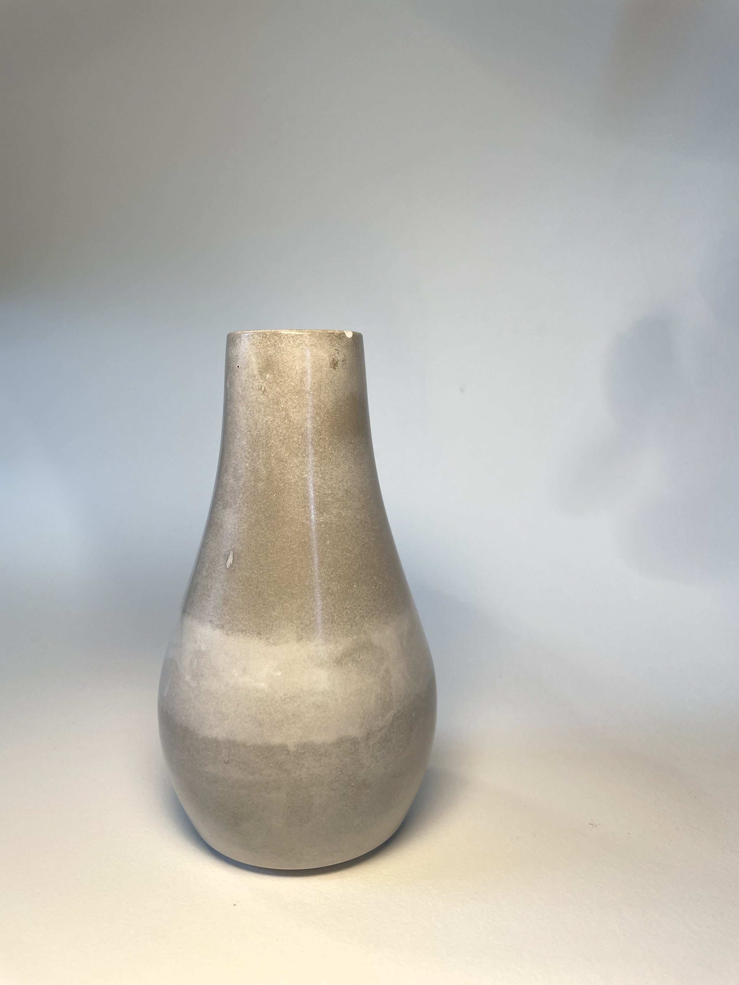 japandi+vase+3.jpg