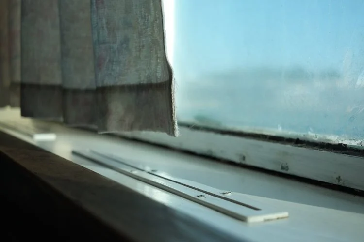 DD-vis-island-croatia-ferry-window.jpeg