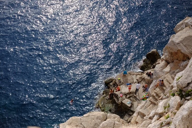 DD-dubrovnik-swimming.jpeg