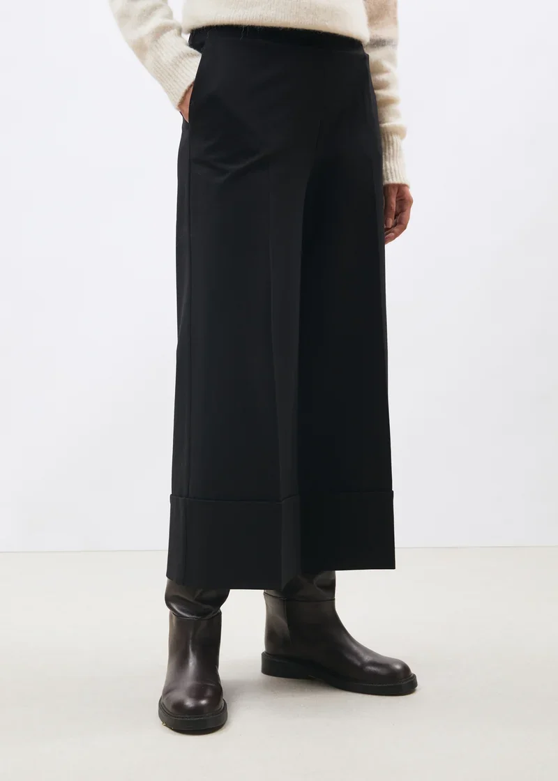 sirene-humility-navy-cuff trousers-sophio2.jpg.webp
