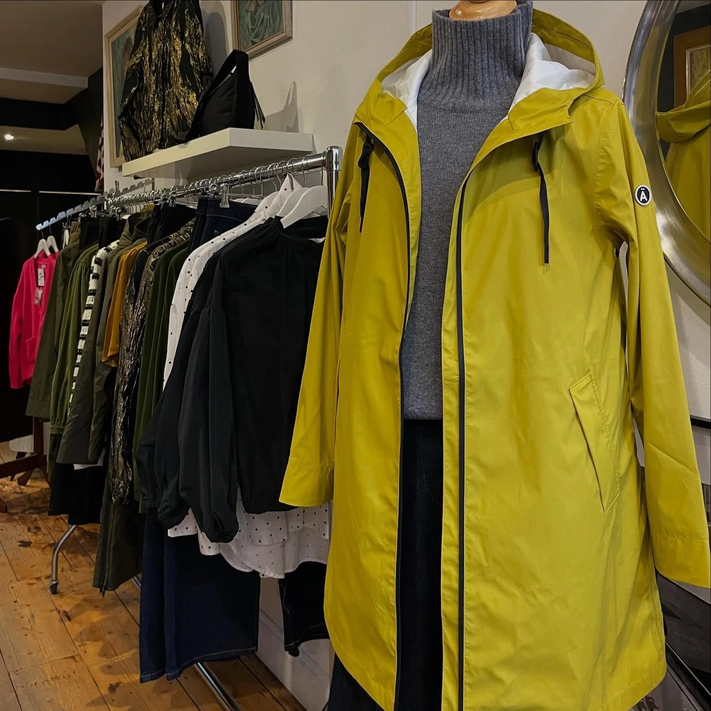 Do you want to go outside in the rain? Well we don&rsquo;t have much choice in the matter by the look of the weather forecast, so if you want to stay dry but still look fabulous we&rsquo;ve got just the thing&hellip;
Our Spanish collection of 100% wa