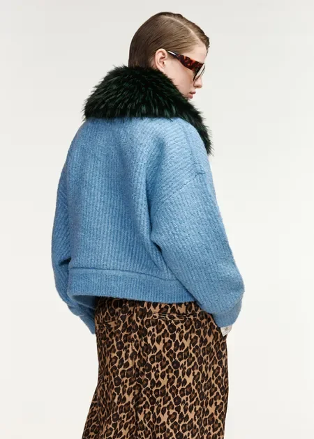 sirene-essentielantwerp-blue-jacket-kanada4.webp