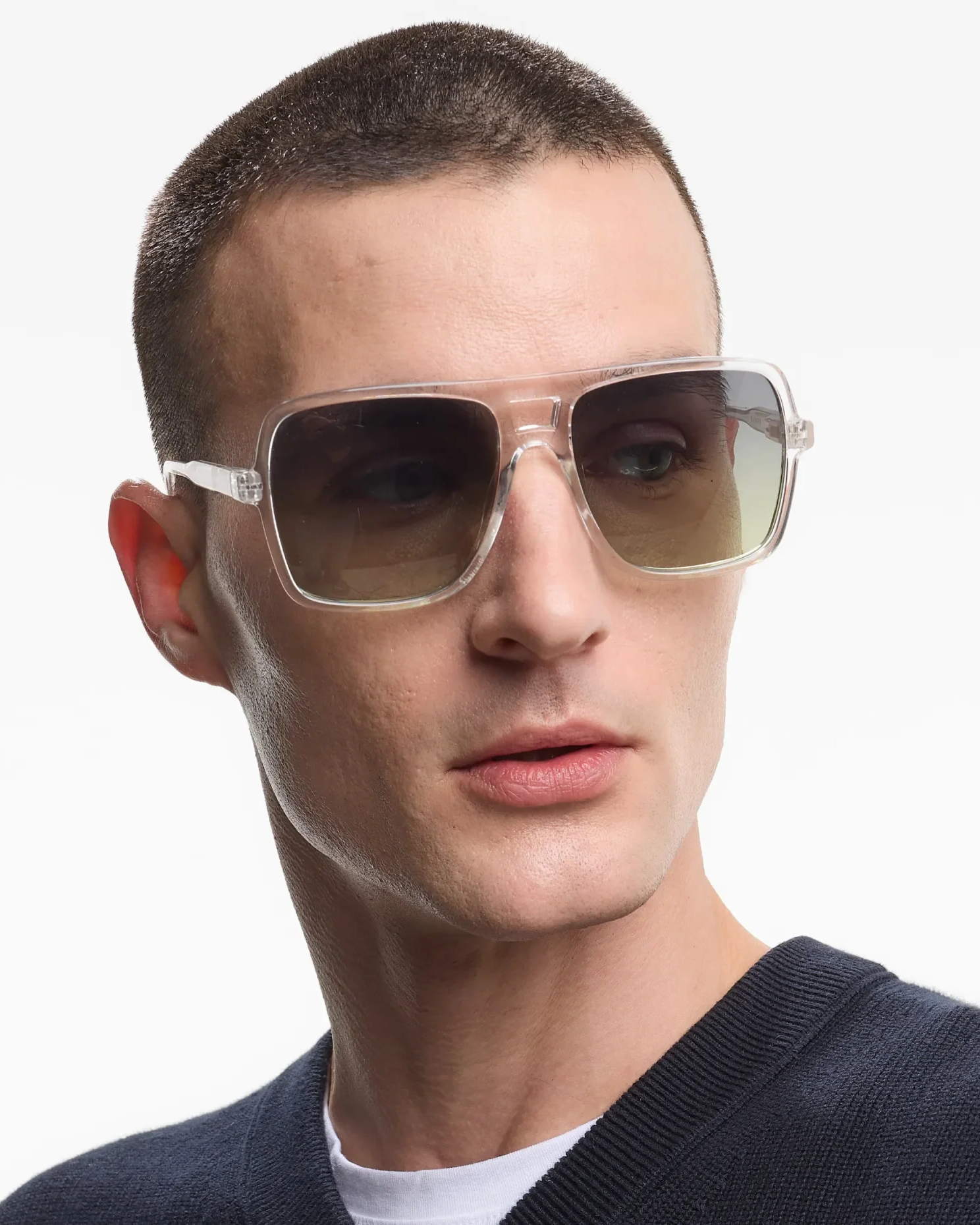 sirene-barner-crystal-sunglasses-jake6.png