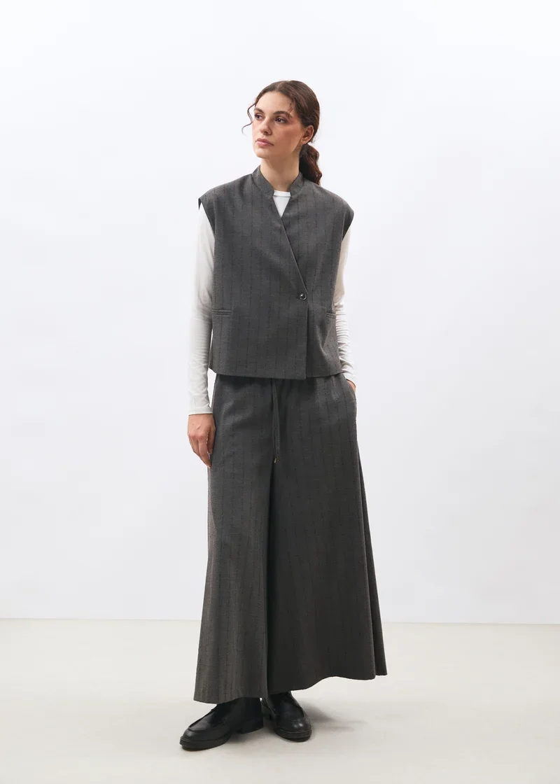 sirene-humility-culottes-pin stripe-bristol1.jpg.webp