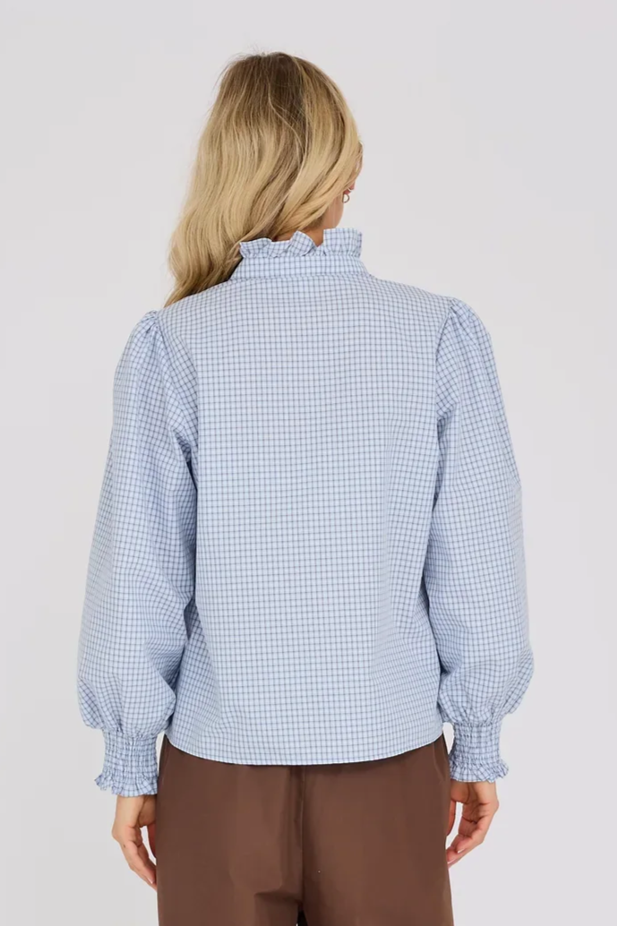 sirene-aview-checked-blouse-clova3.jpg.png