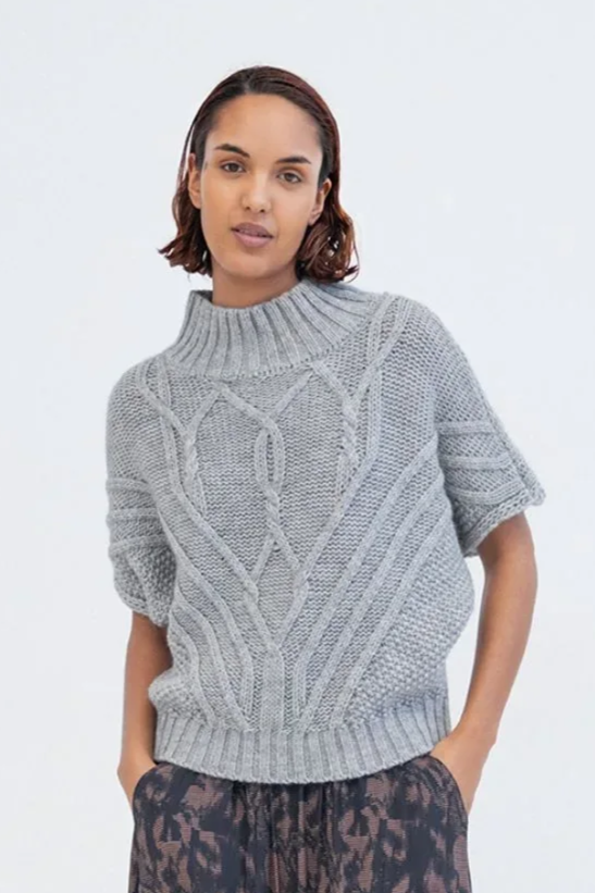 sirene-projectaj117-grey-knit-signe1.jpg.png