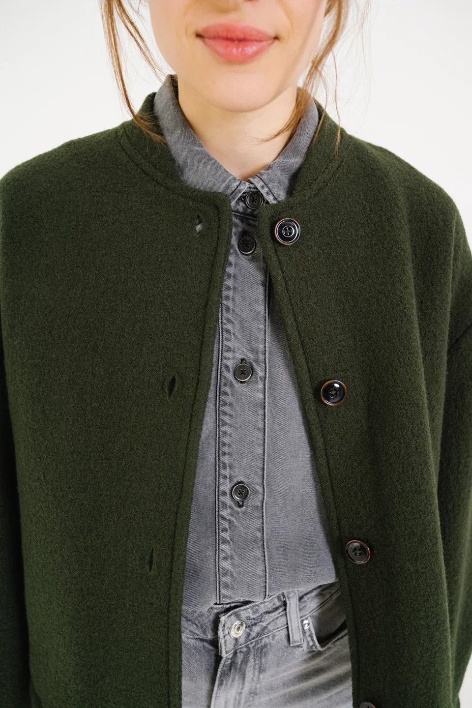 sirene-sacrecoeur-green-wool-jacket-jay-5.webp