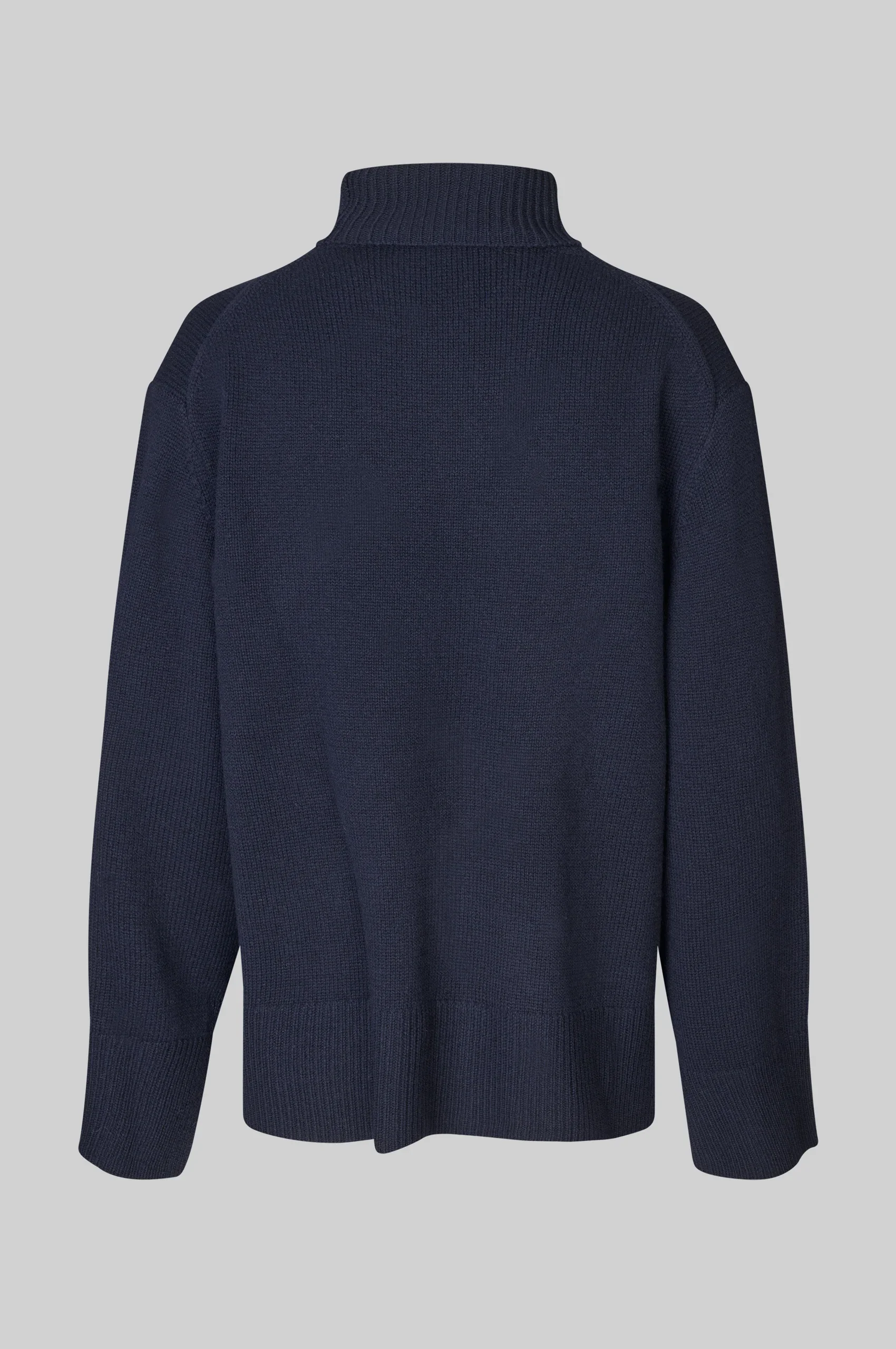 sirene-second female-navy-knit-alpha5.jpg.webp