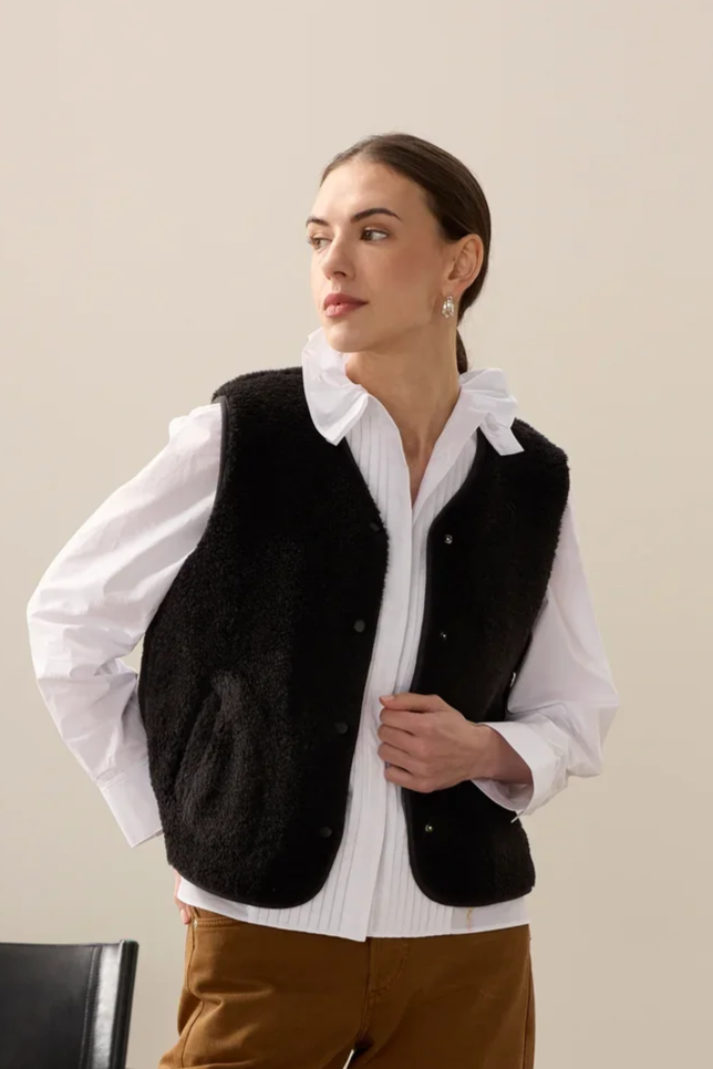 sirene-helen+moore-black-gillet3.jpg.png