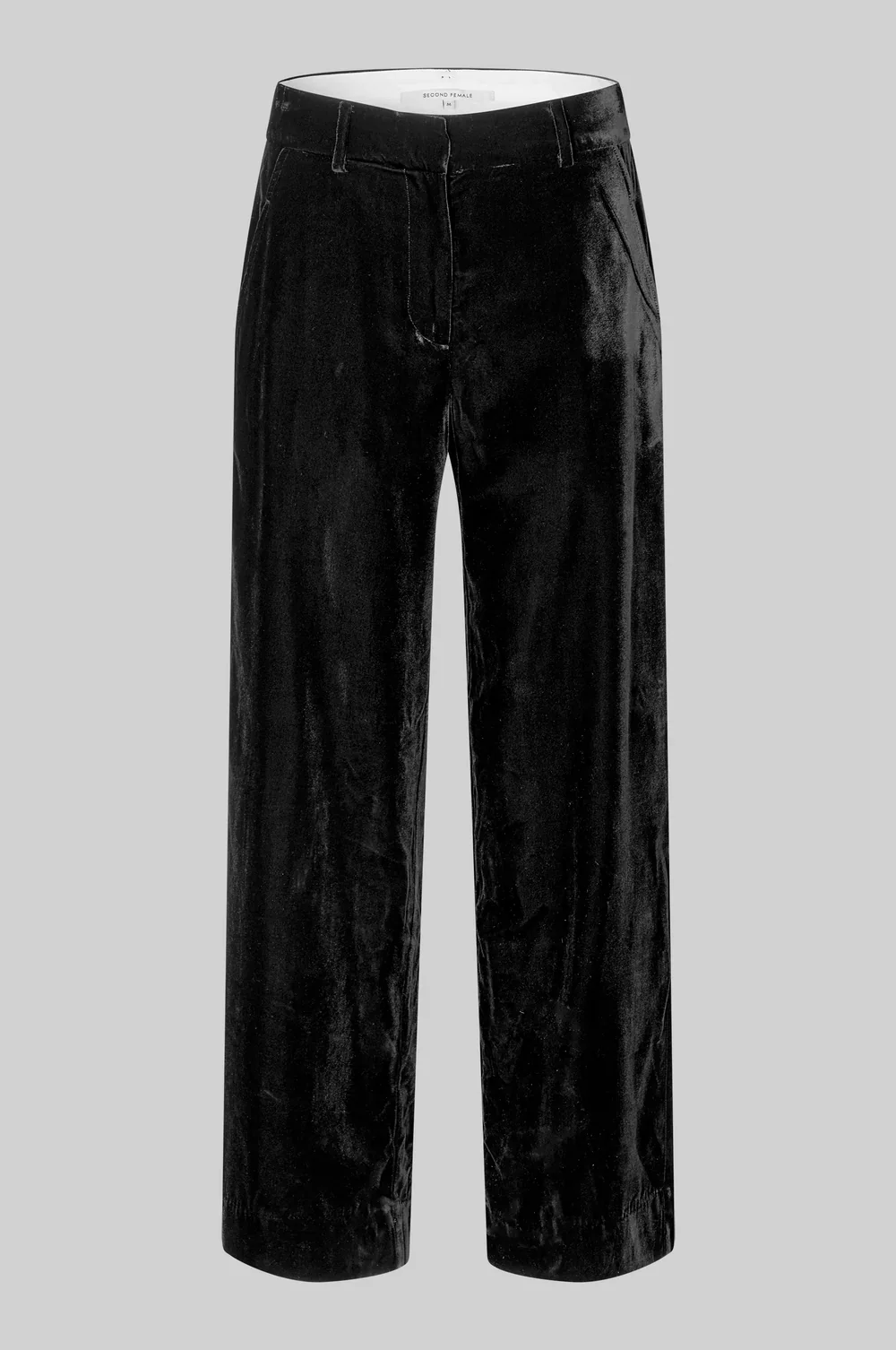 sirene-second female-black-velvet-trousers-velvetta3.jpg.webp
