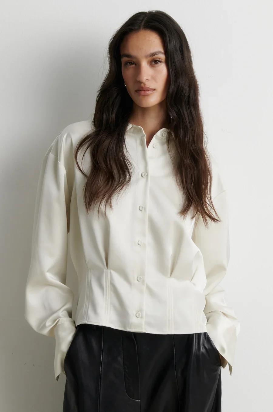 sirene-second female-silky-blouse-opala1.jpg.webp