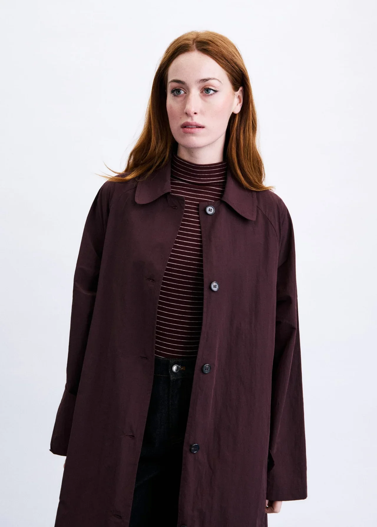 sirene-frnch-burgundy-trench-coat-tomita5.WEBP