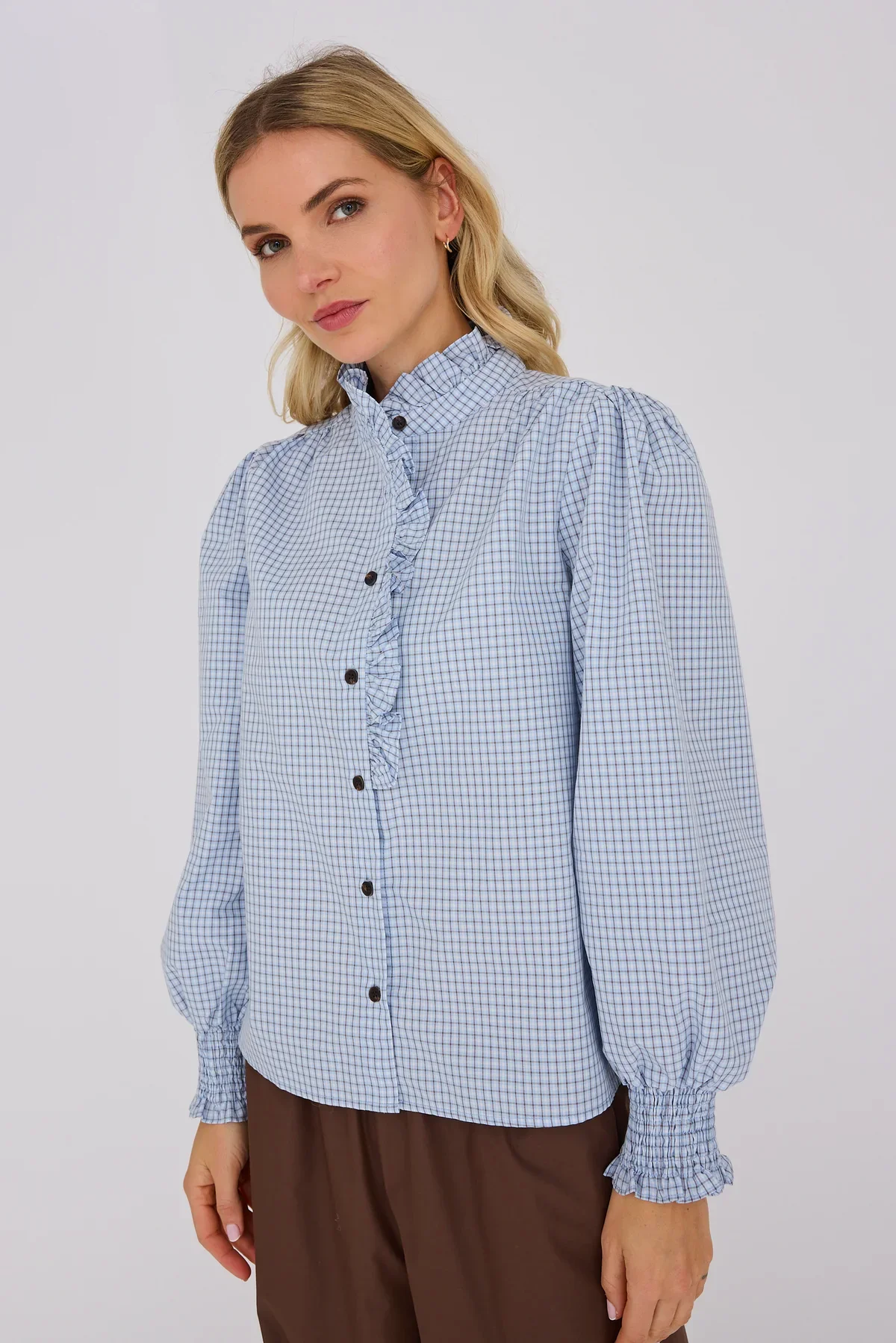 sirene-aview-checked-blouse-clova1.jpg.png