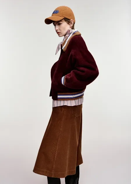 sirene-essentielantwerp-burgendy-jacket-kamore2.webp