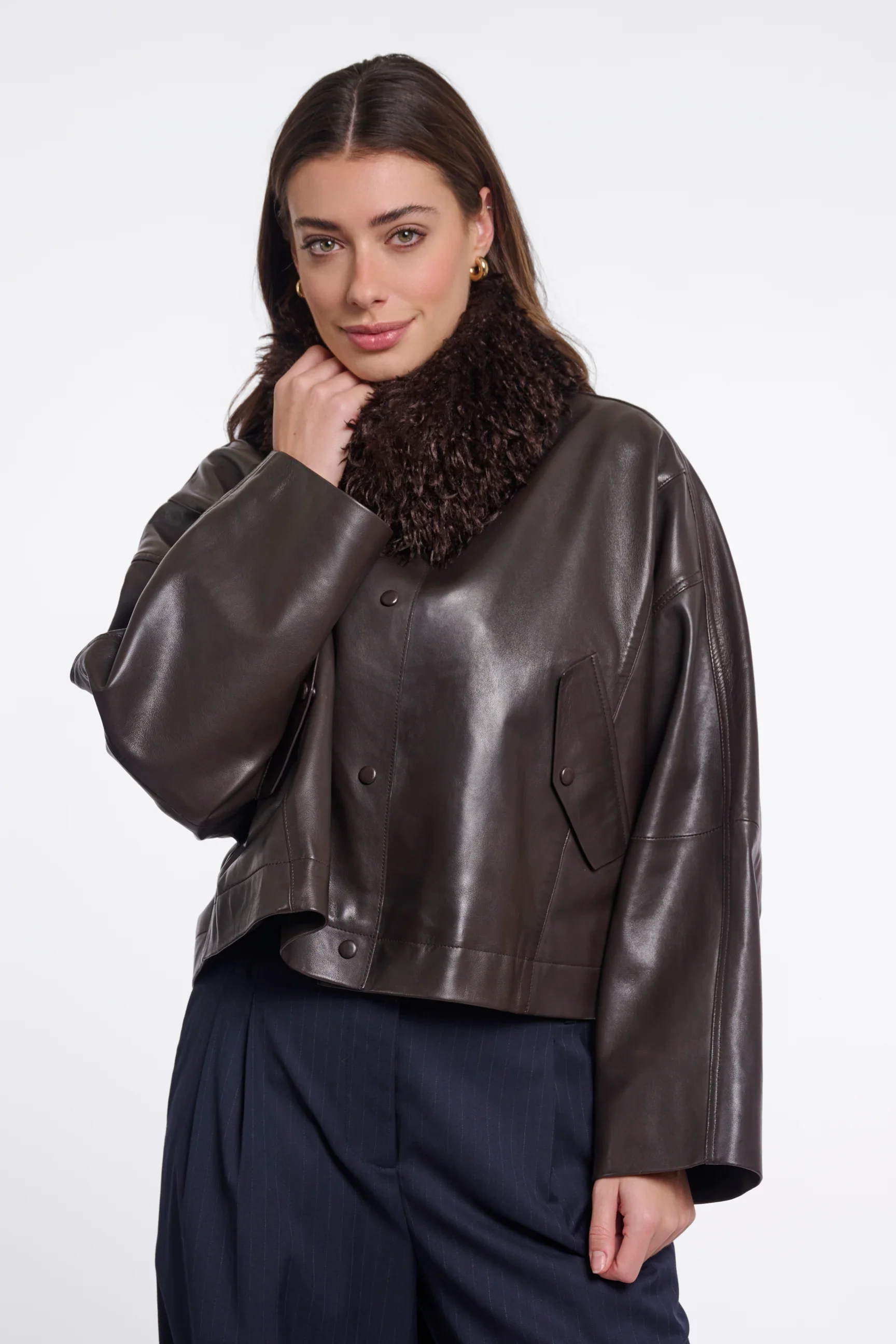 sirene-rino pelle-chocolate-scarf-banu1.jpg.webp