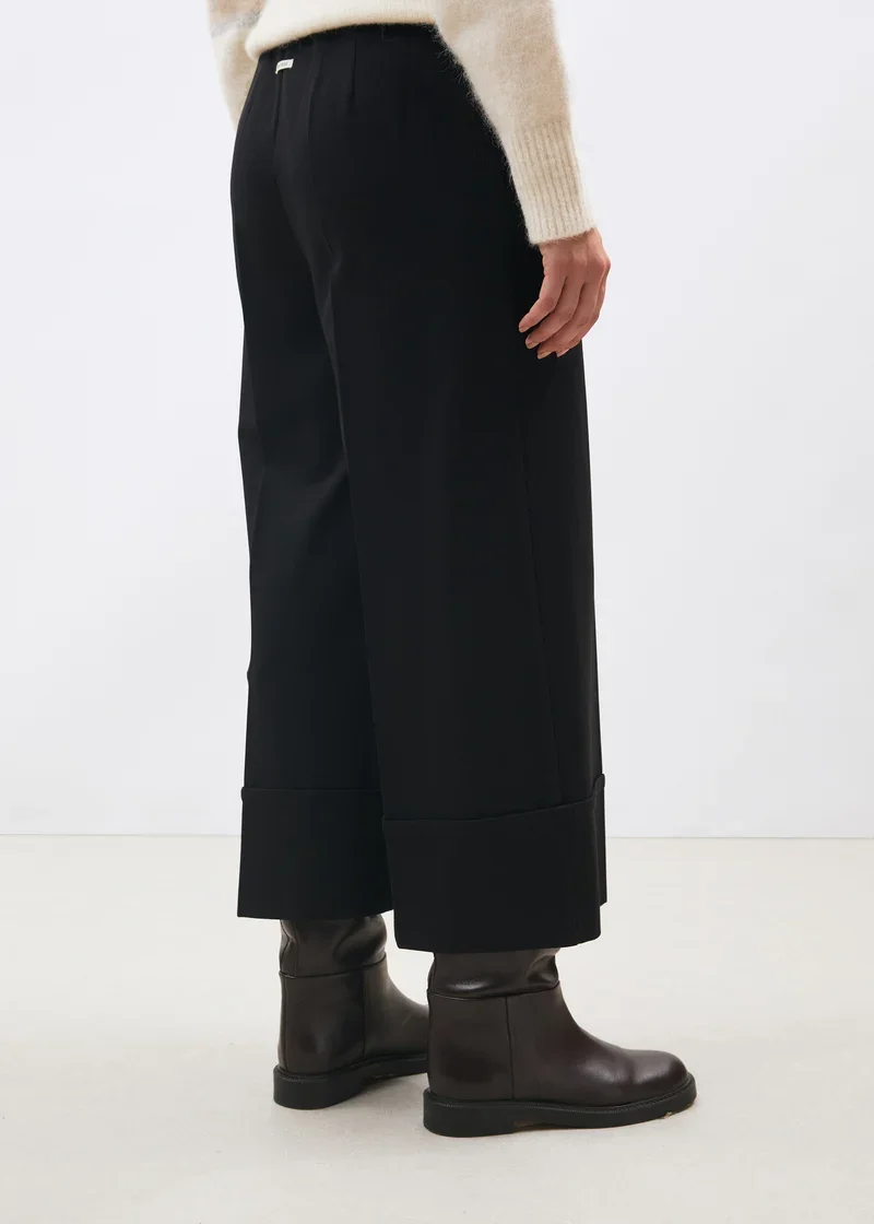 sirene-humility-navy-cuff trousers-sophio3.jpg.webp