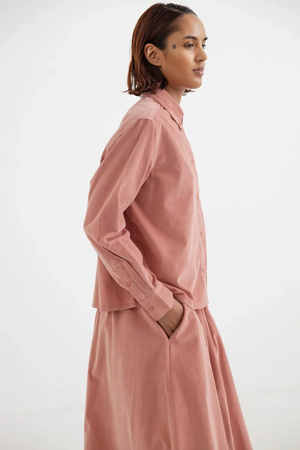 sirene-project aj117-pink-cord-shirt-sable2.jpg.webp