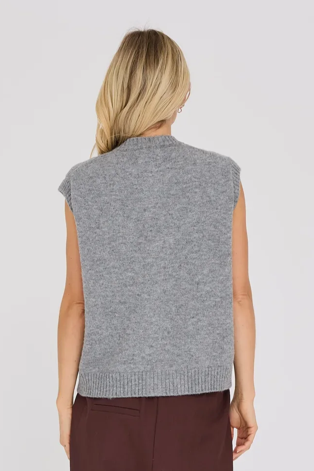 sirene-aview-grey-button-knit-rena3.jpg.png