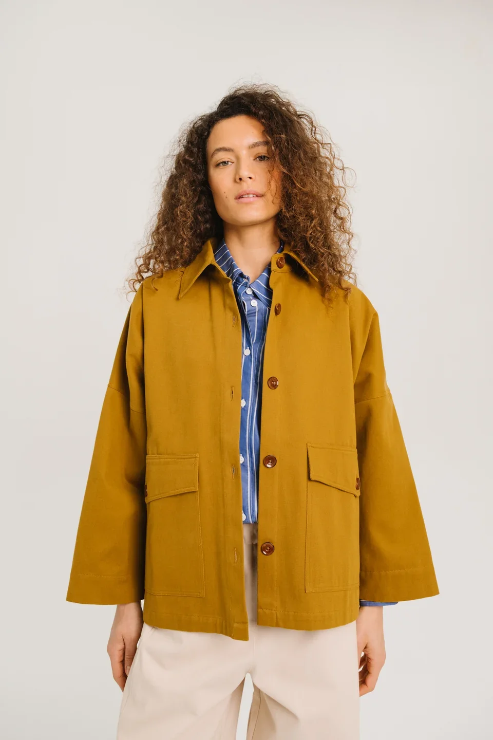 sirene-sacrecoeur-cumin-jacket-romane1.WEBP