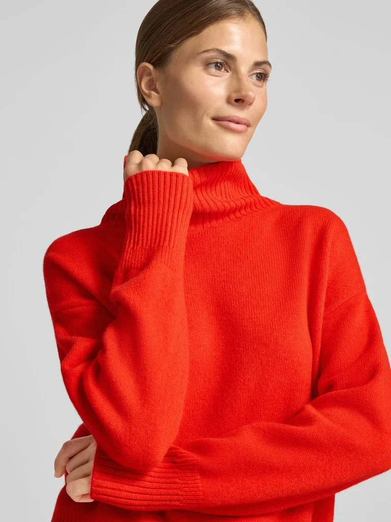 sirene-suncoo-red-jumper-palace2.jpg