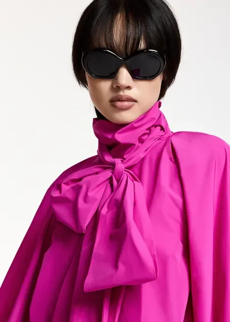 sirene-essentielantwerp-pink-pussybow-blouse-keily2.webp