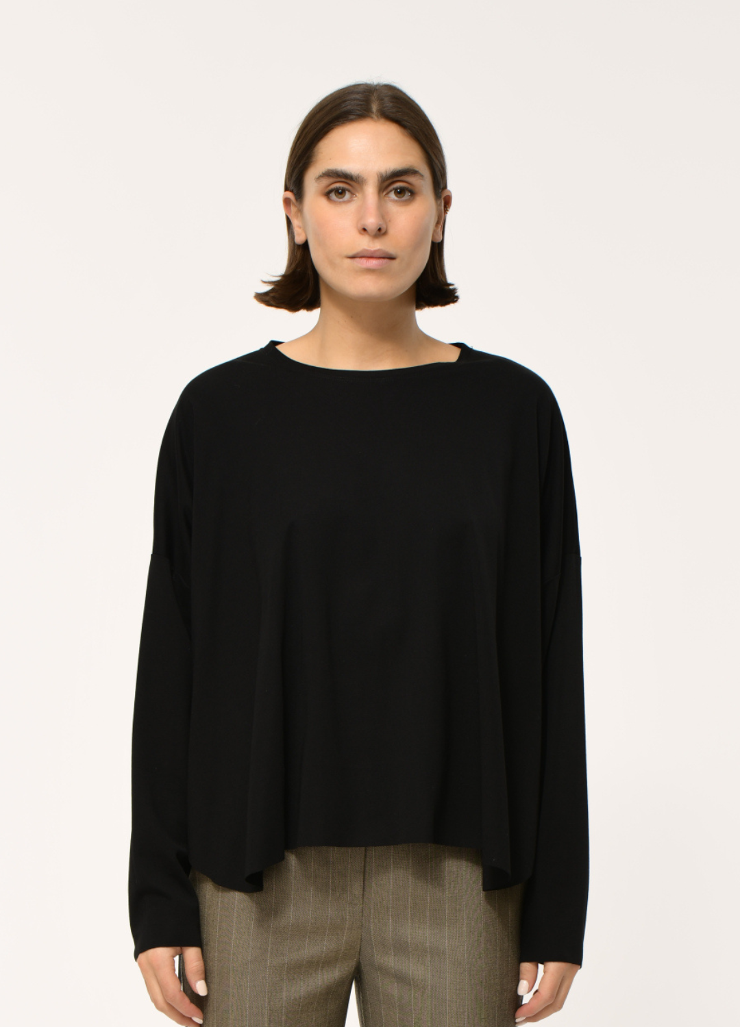 sirene-humility-black-top-kanshi-2.png