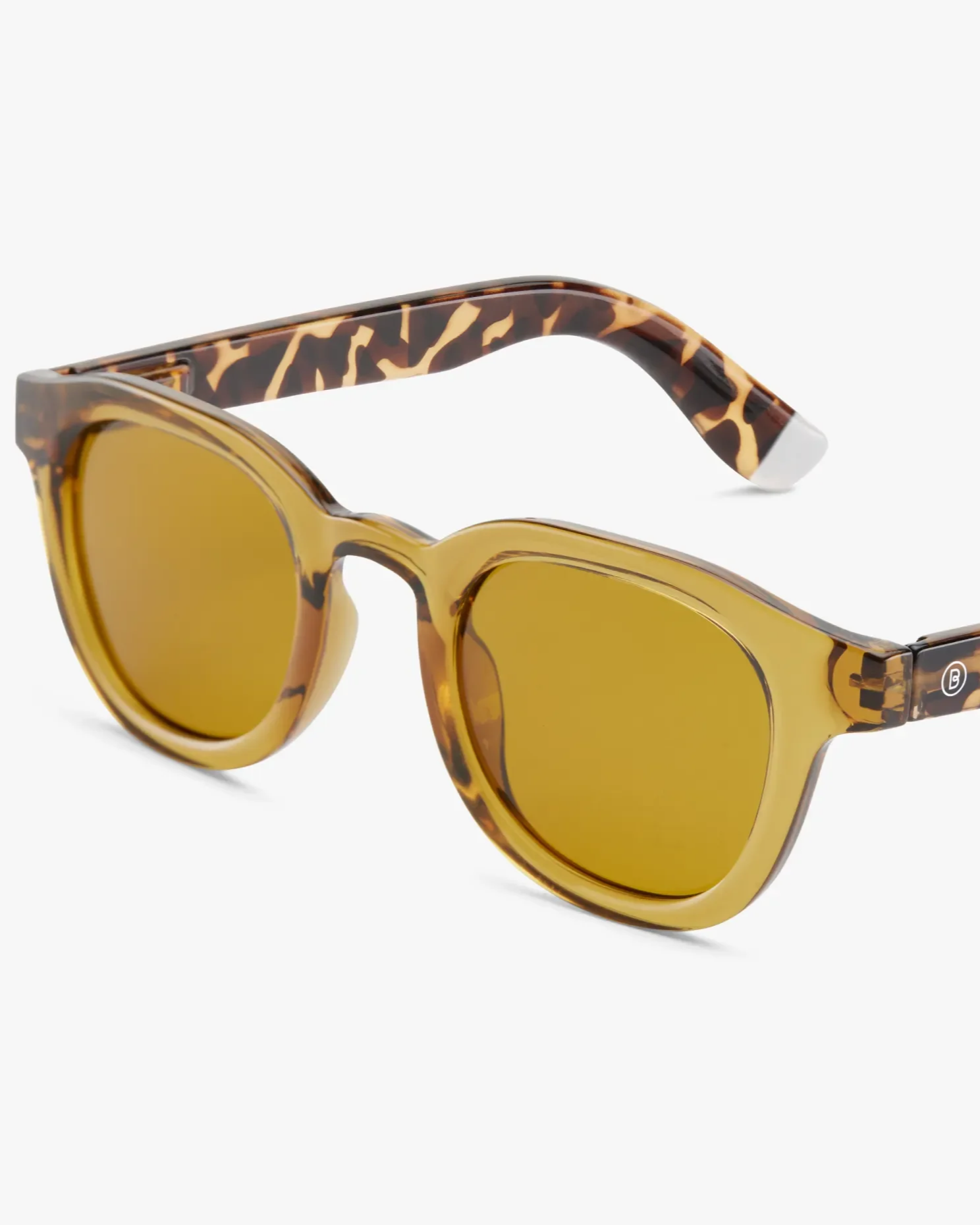 sirene-barner-ecru-sunglasses-andy3.png