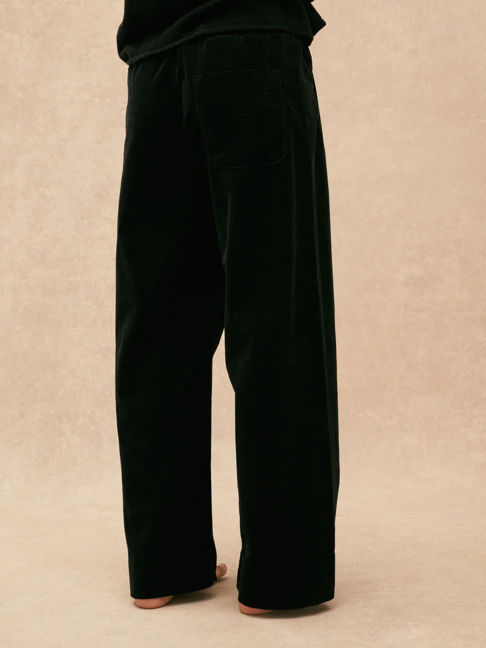sirene-hod-cords-black-jimmy-2.webp