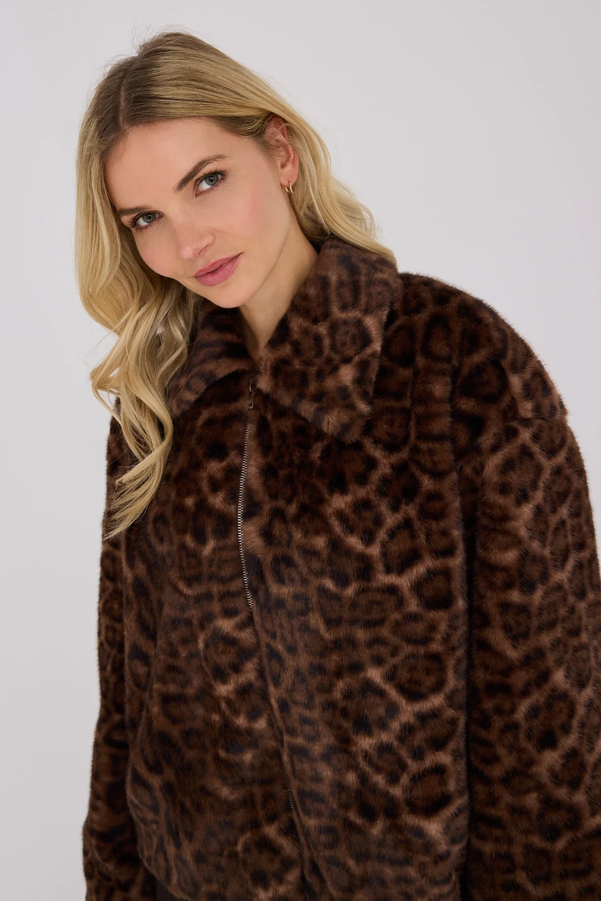 sirene-aview-amimal-fauxfur-jacket-leo1.jpg.webp