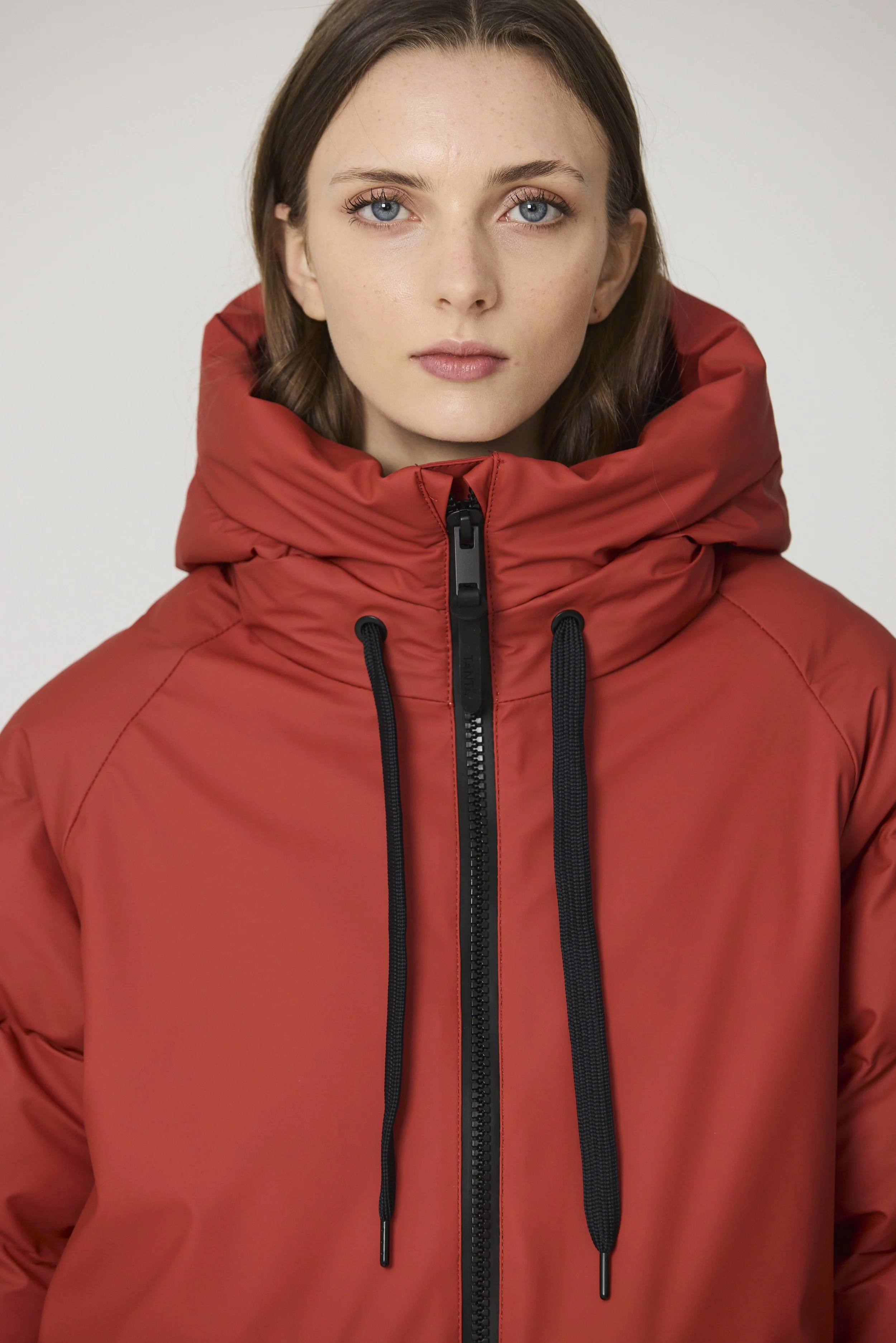 sirene-tanta-red-padded-coat-rime10.jpg