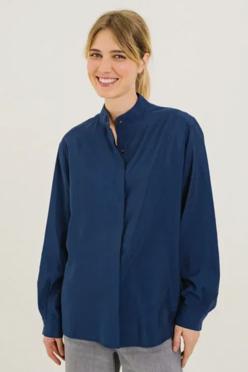 sirene-sacrecoeur-blue-blouse-gena-3.webp