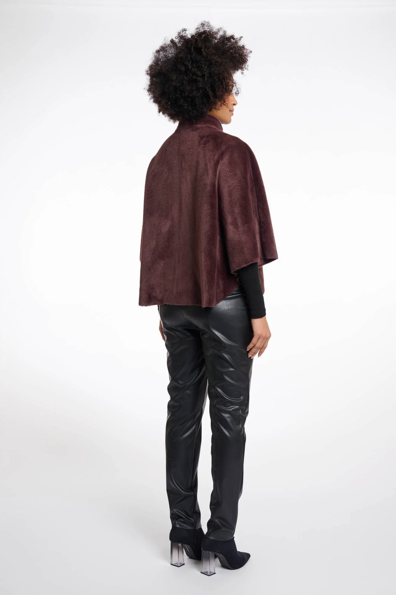 sirene-rion pelle-brown-cape-dewi-3.jpg