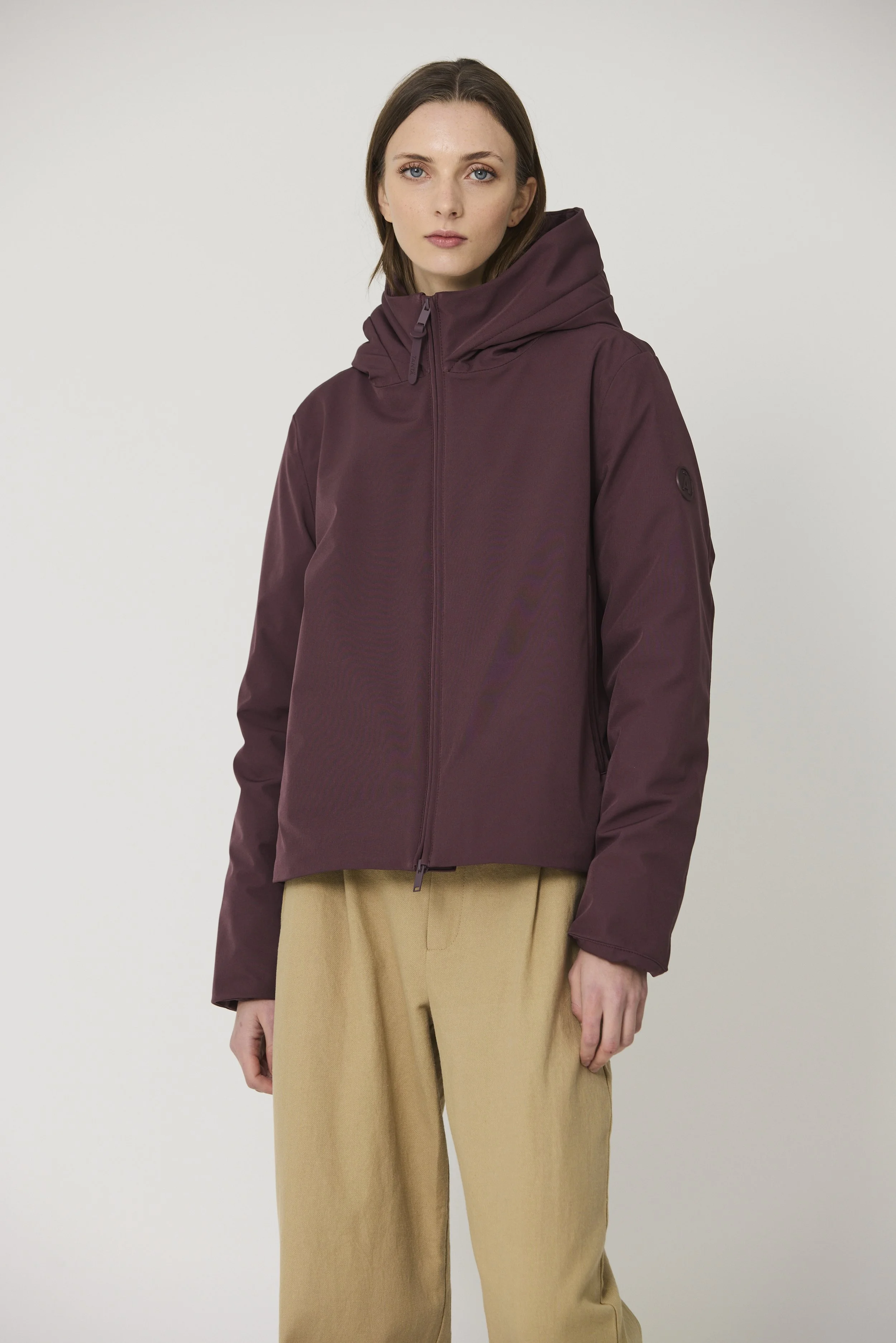 sirene-tanta-plum-jacket-graupel7.jpg
