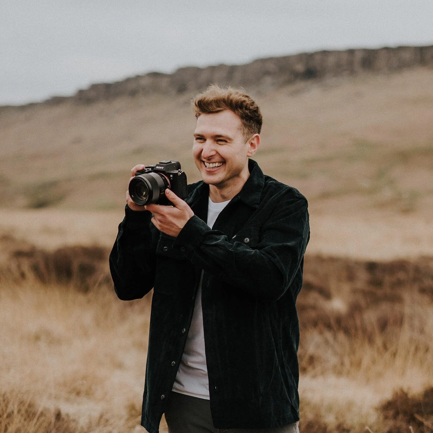 Hey, I&rsquo;m Mark! 

Thought I&rsquo;d do another little intro in case we haven&rsquo;t met so here&rsquo;s a few little facts about me: 

1. I first picked up a camera in 2016 shooting music videos for my friends. I&rsquo;ve barely put it down sin