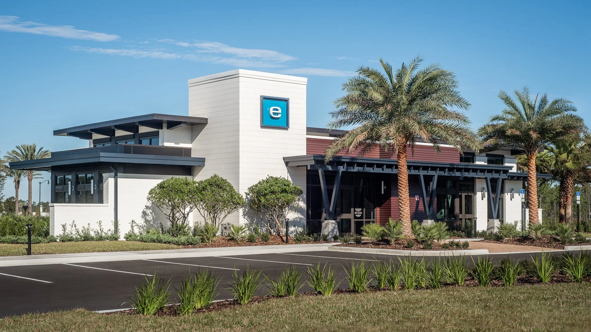 Modern Homes, Modern Strategy: Why eTown Owners Are Choosing to Rent