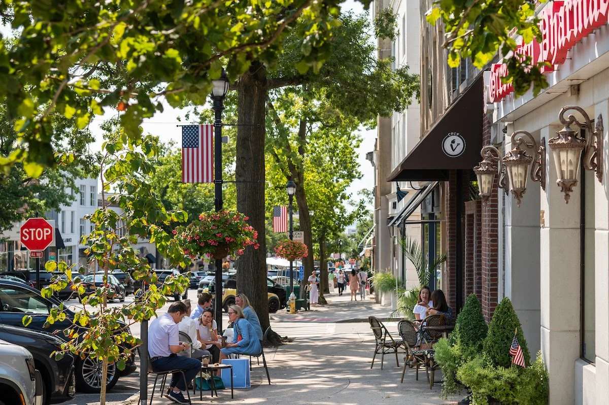 Townhouses for Rent in Greenwich, CT Neighborhood — Greenwich Oaks