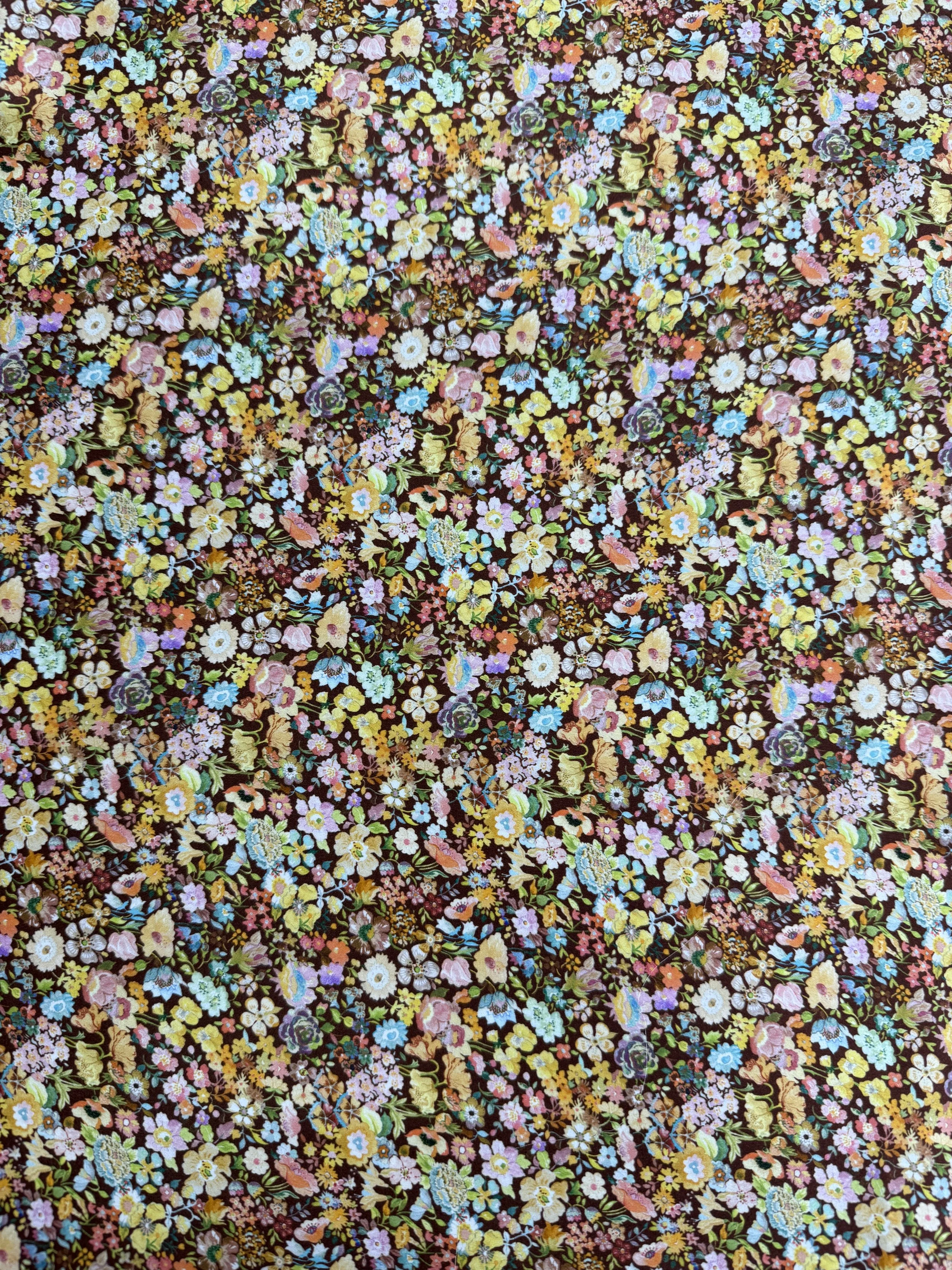 REMNANT Liberty Classic Meadow Belgravia Silk Satin- 1M