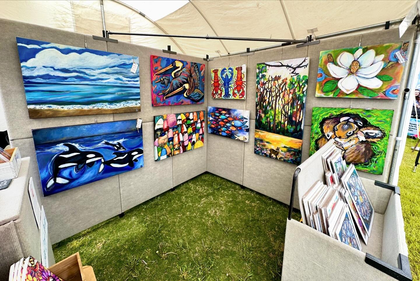 All set up for @chesartsfest! Busy already! Here today until 6pm and Sunday 11-5pm.

#ArtFestival, #ArtShow, #ArtForYourHome, #Painting, #GetOutside