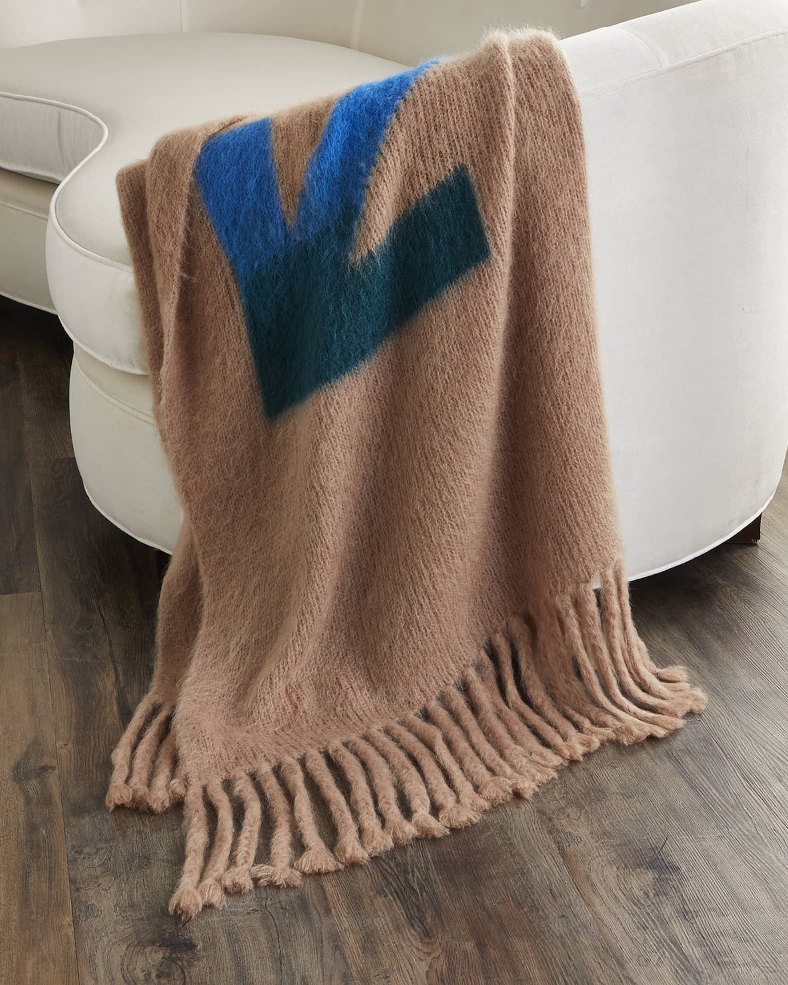 Logo Self-Rope Fringe Throw Blanket