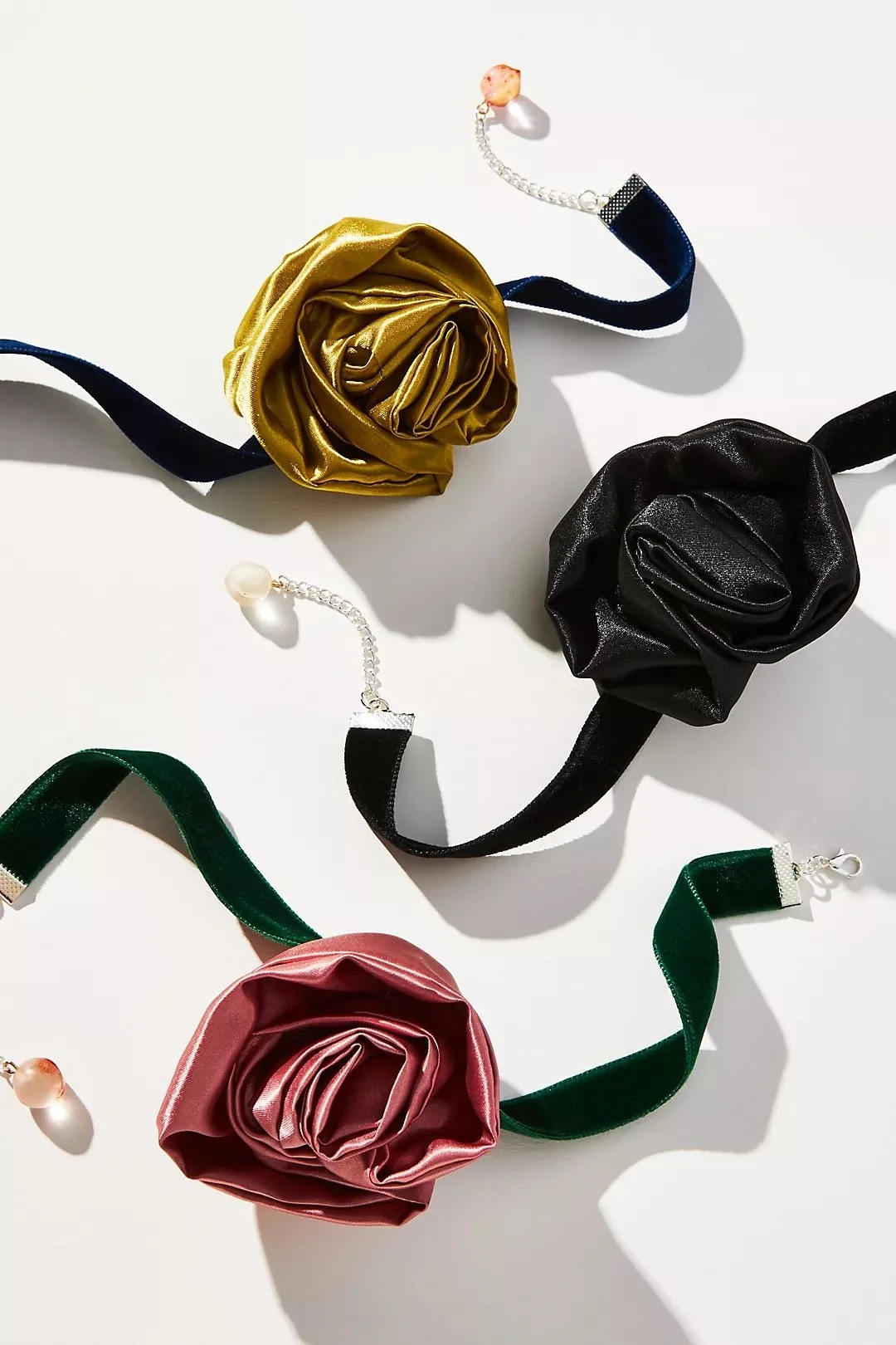 Room Shop Rosette Choker Necklace