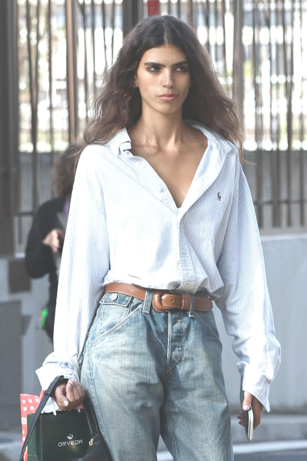 How to Style a Simple White Shirt (5 ways)
