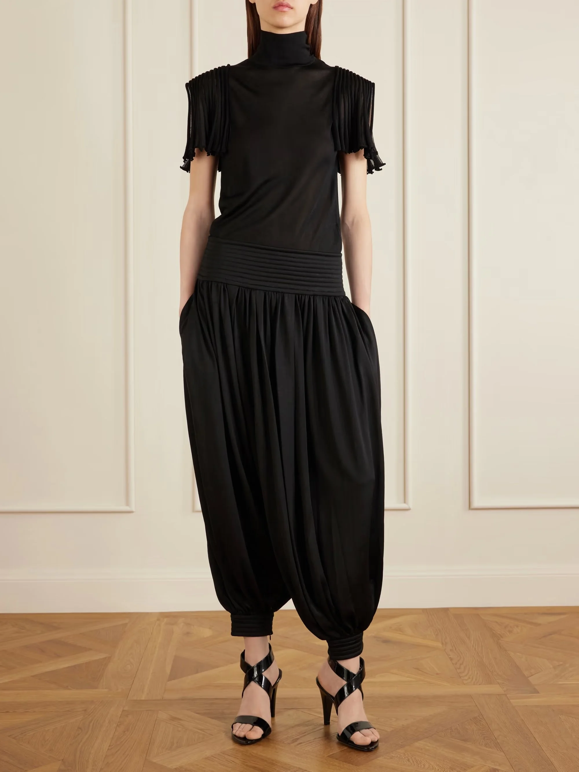 Alaïa - Wool-blend Tapered Pants - Black