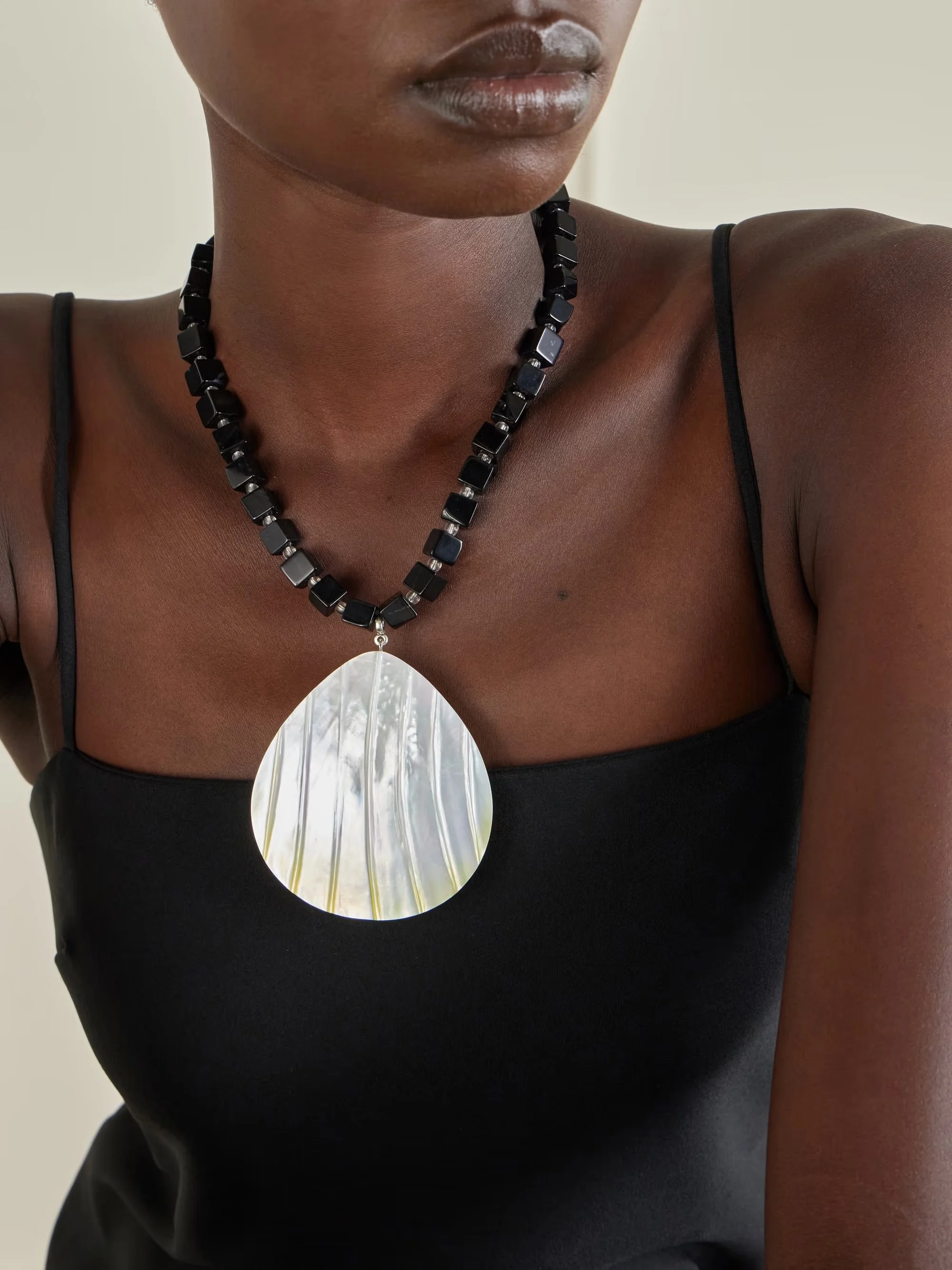 Julietta - Oro Rhodium-plated, Shell And Onyx Necklace - Black