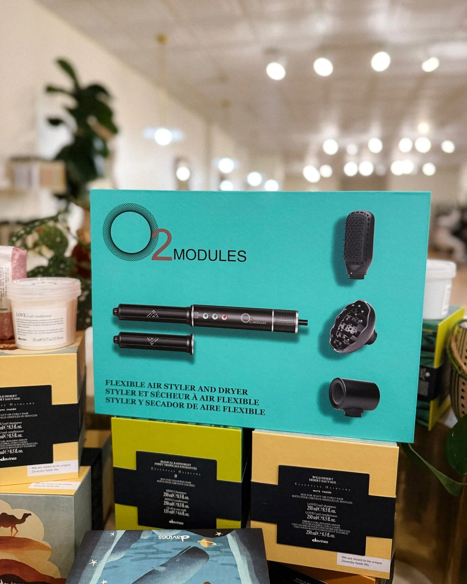 small business saturday is tomorrow!!

we&rsquo;ve still got a few deals up our sleeve&hellip; starting with a big one:

🎁 enter to win the O2 air styler + dryer
every purchase gets you an entry (it&rsquo;s over a $300 value)

✨ two select products 
