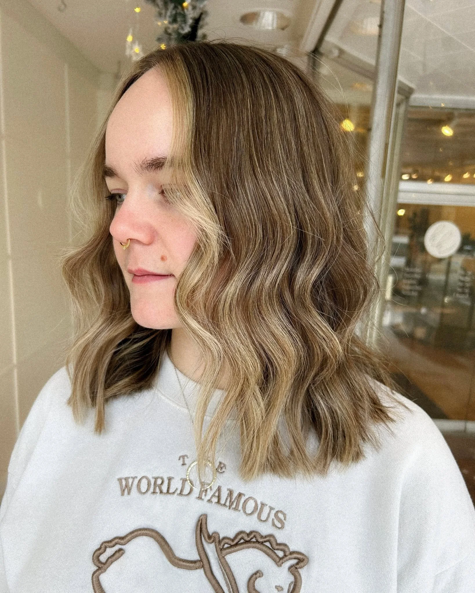 savannah 🦋

blonding sesh + chop

by bre 

#blonde #livedinhair #lobhaircut #bismarcksalon #bismarckhairstylist