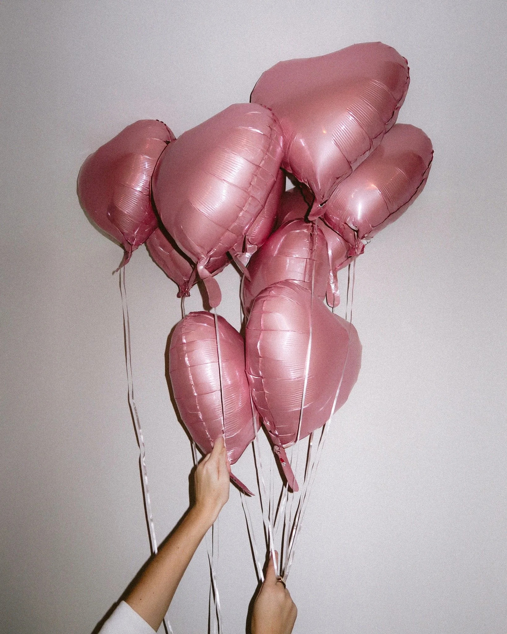 let lexie love on you this saturday 💘

$50 one-hour facial (reg. $90)�20% off skincare

shoot us a text and let&rsquo;s get your skin ready for date night

@comfortzoneskin_us #bismarckesthetician #skincare #facialspecialist #skinhealth