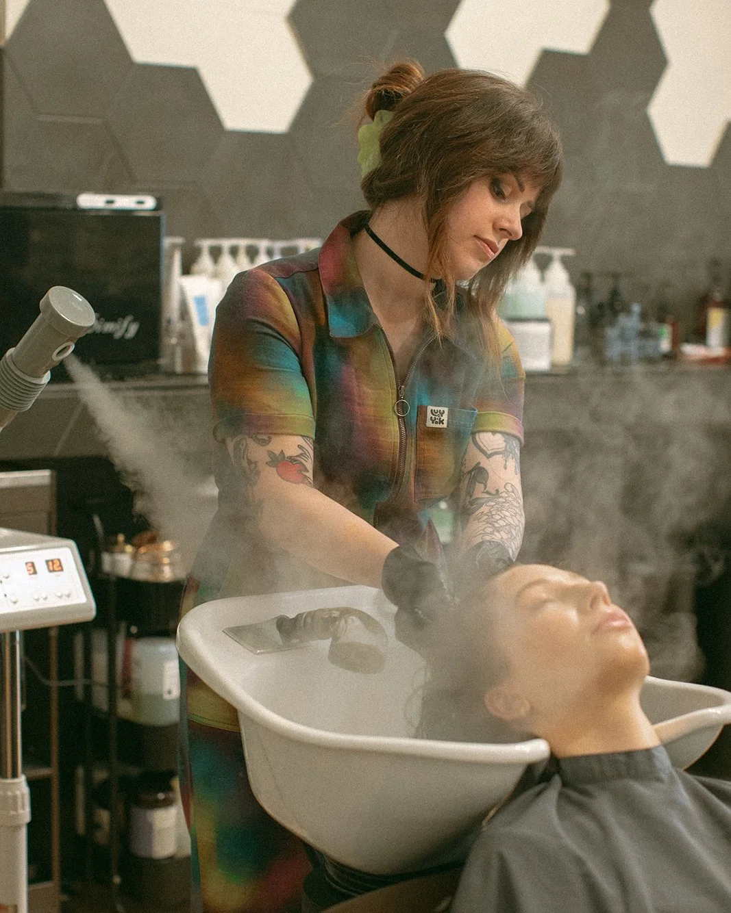 steamy girl 🥵

hbd bre our jumpsuit queen!!