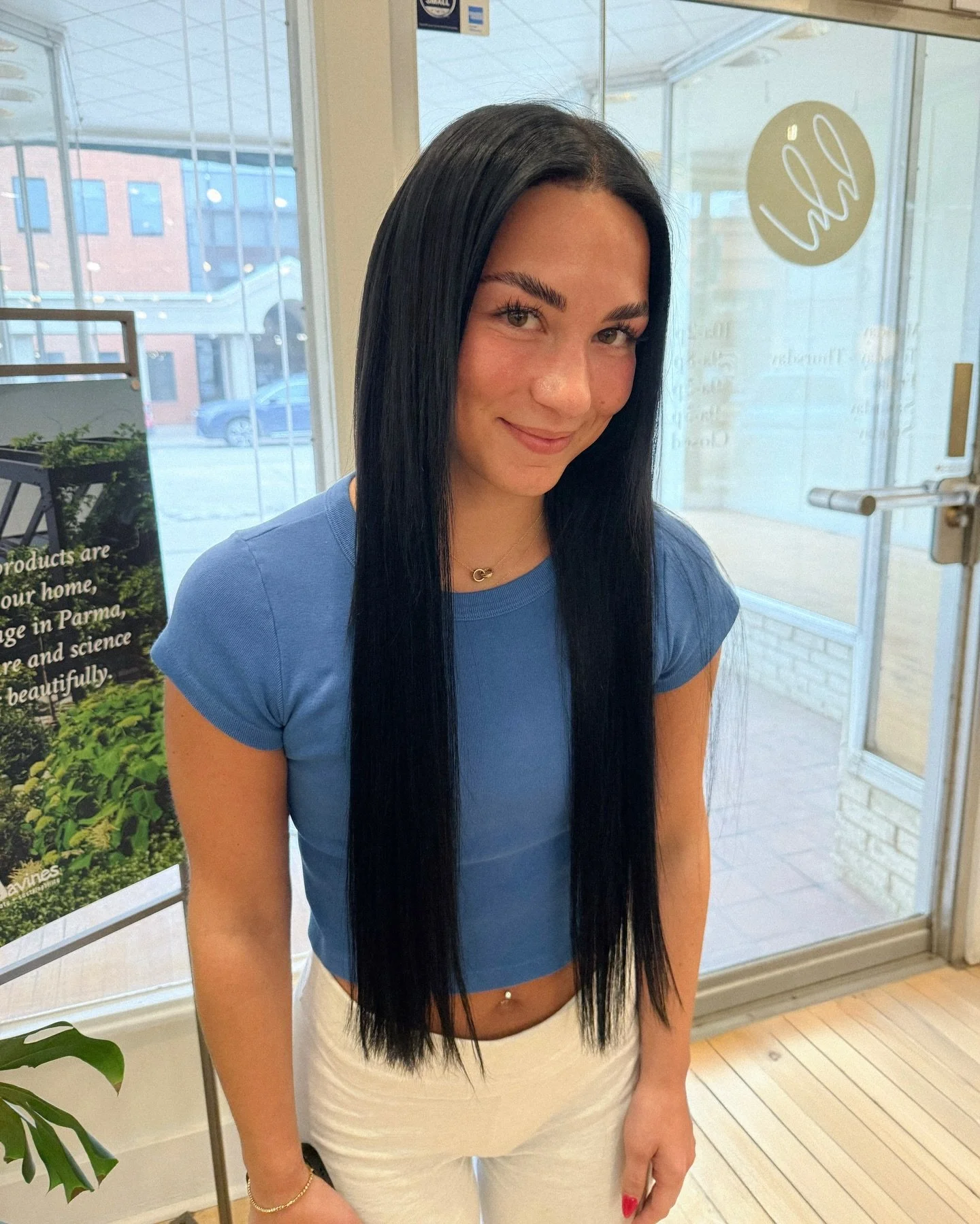 24&rdquo; 😮&zwj;💨

curious about extensions? vanessa is your girl

for ella 🖤

sew in extensions by vanessa 
toned by hannah