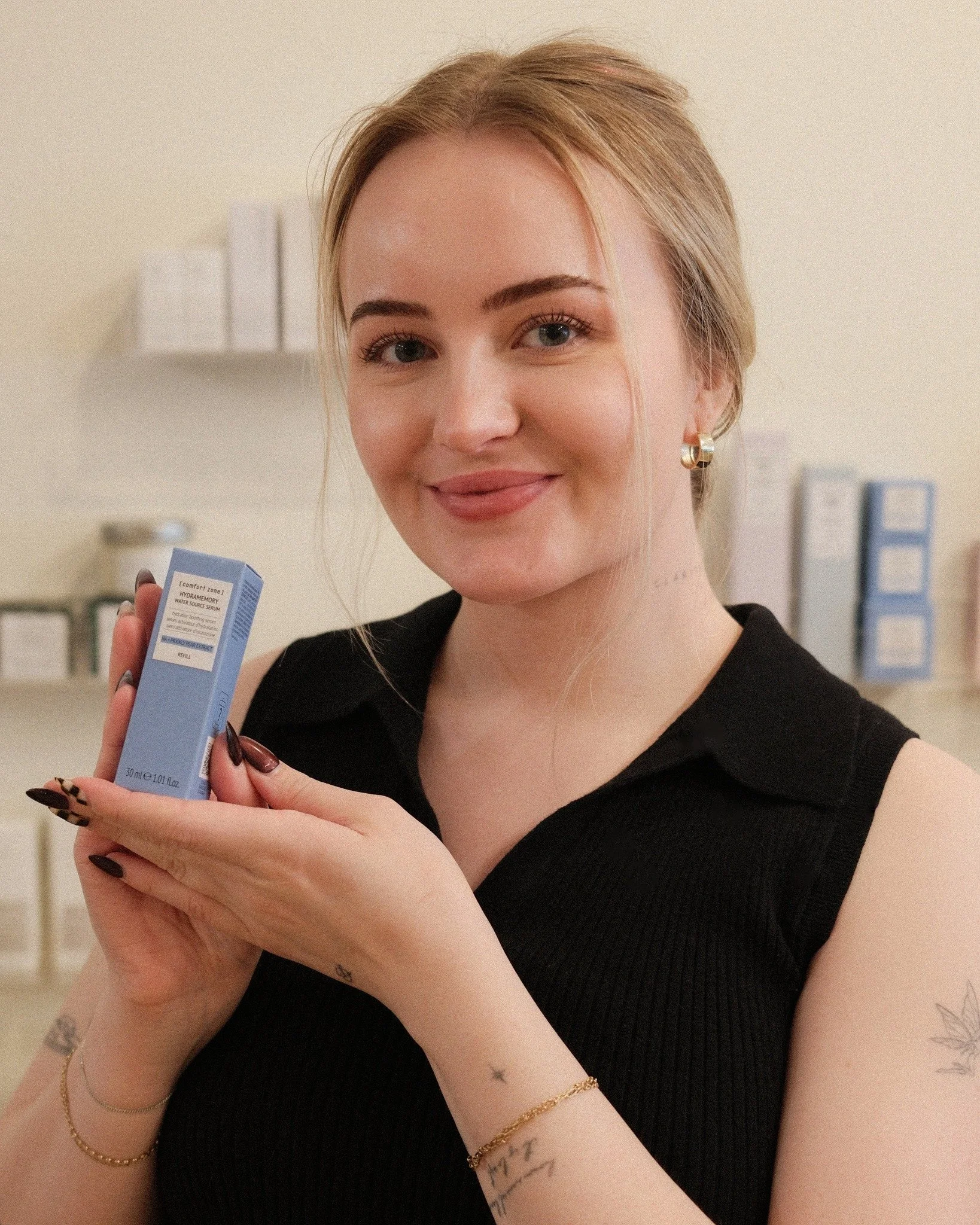 lexie&rsquo;s pick 💧

hydramemory water source serum

this lightweight serum floods your skin with hydration, leaving it plump, glowy, and smooth. 

perfect for all skin types, even the sensitive ones.

30% off all week!

#comfortzoneskin #hydramemo