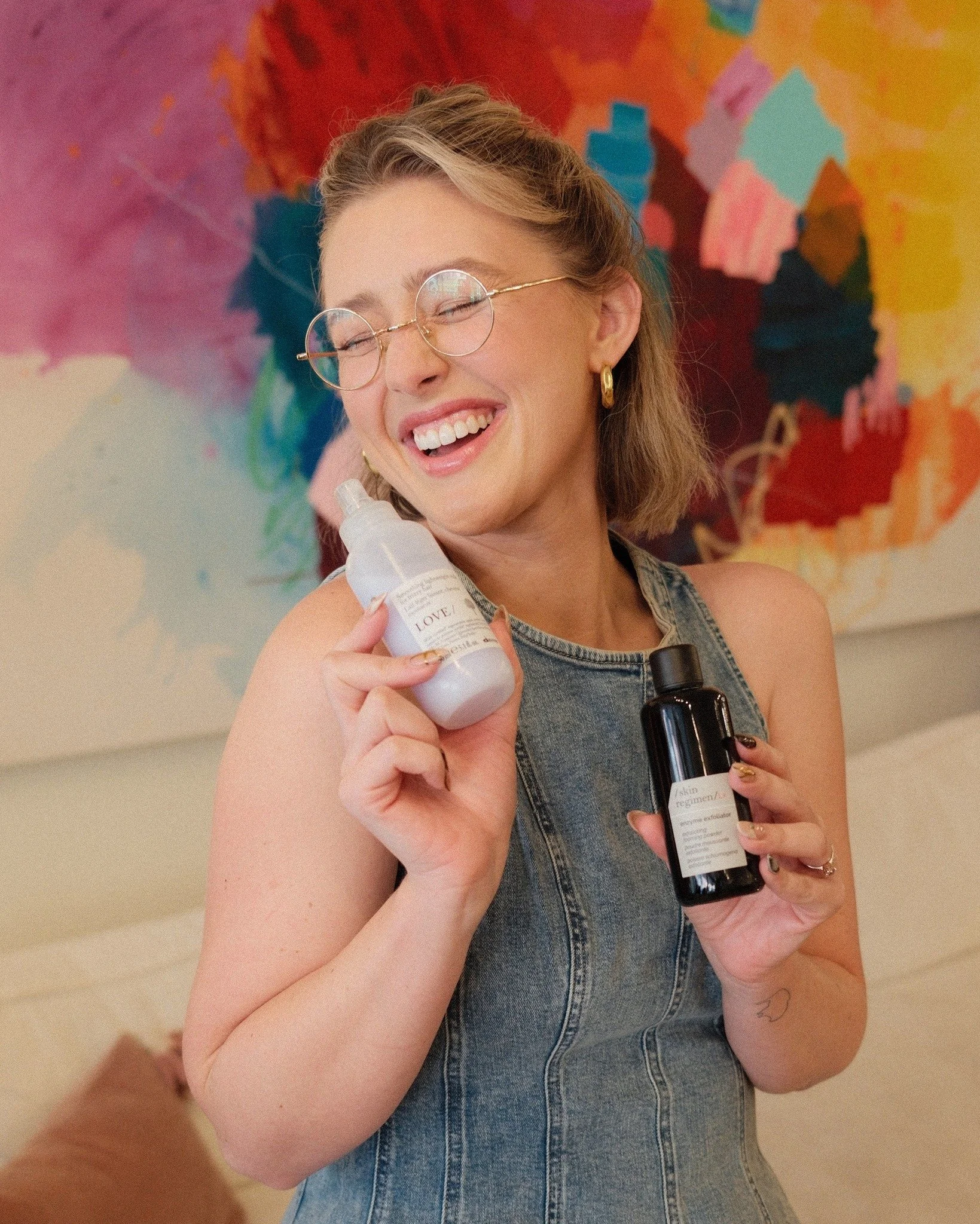 julia&rsquo;s pick 🫶

of course she couldn&rsquo;t just pick one so we didn&rsquo;t make her

she&rsquo;s new and julia&rsquo;s already obsessed. love smoothing lightweight milk leaves hair frizz-free, shiny, and still soft and light no matter your 